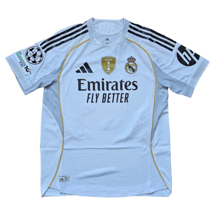 Back view of Real Madrid football shirt featuring No. 24 and signature of Dean Huijsen.